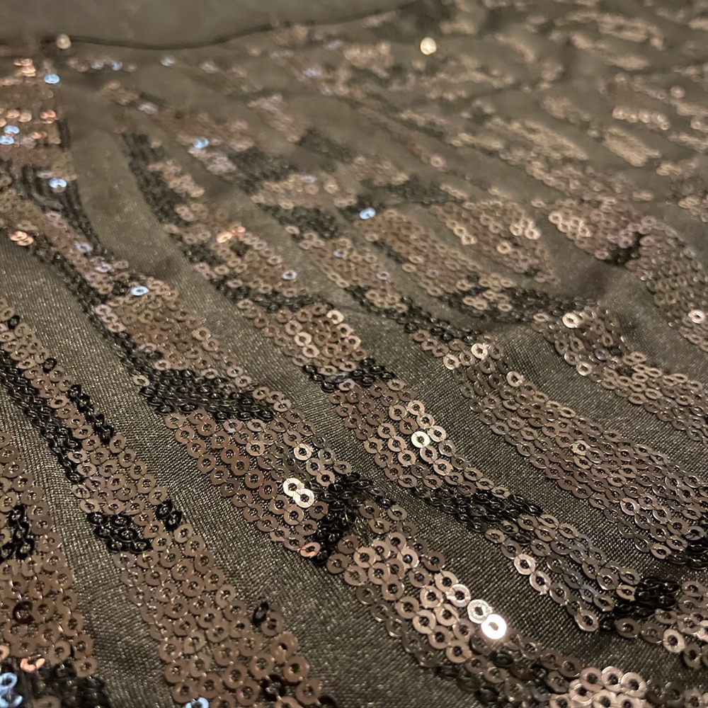 Sequined Tank - Picture 5 of 7